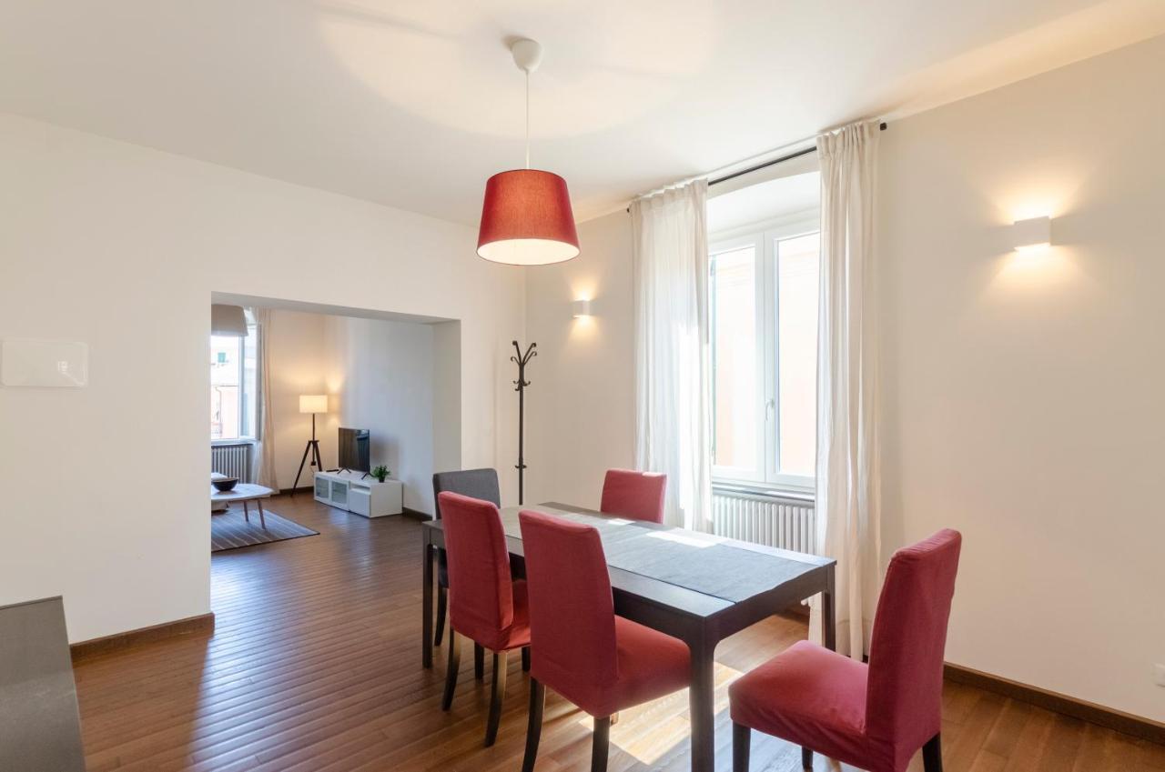 Joivy Spacious Family Apt For 4, In Carignano, Genova Eksteriør billede