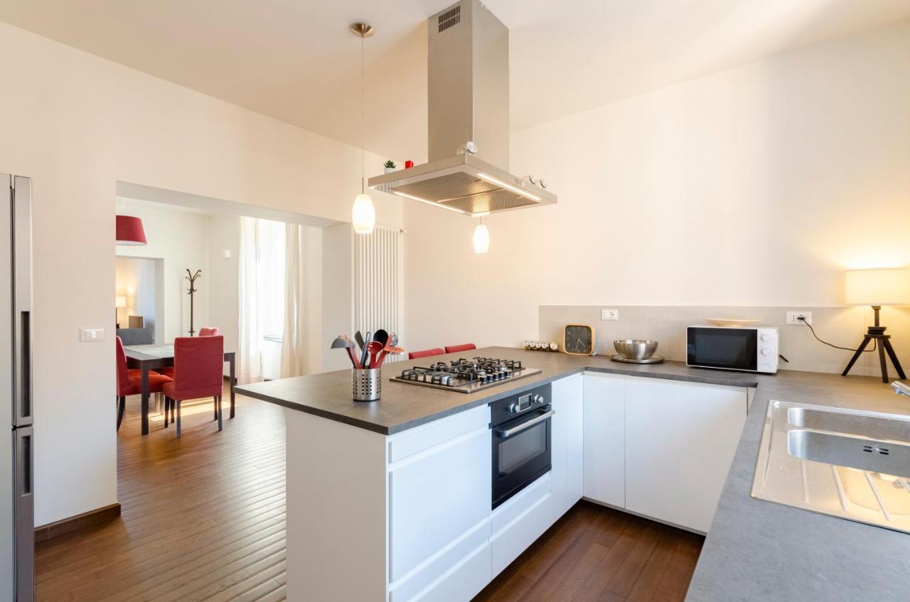 Joivy Spacious Family Apt For 4, In Carignano, Genova Eksteriør billede