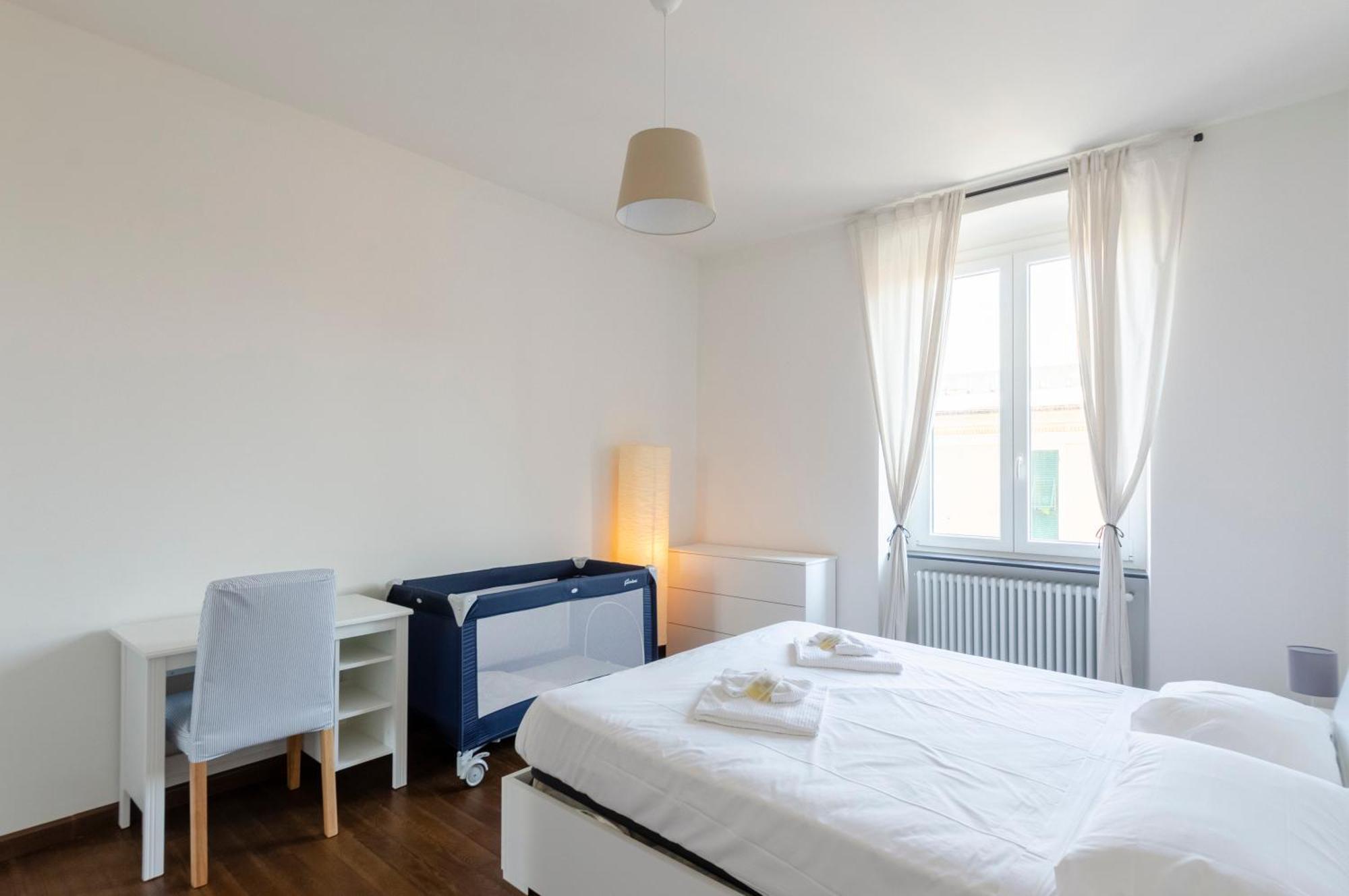 Joivy Spacious Family Apt For 4, In Carignano, Genova Eksteriør billede