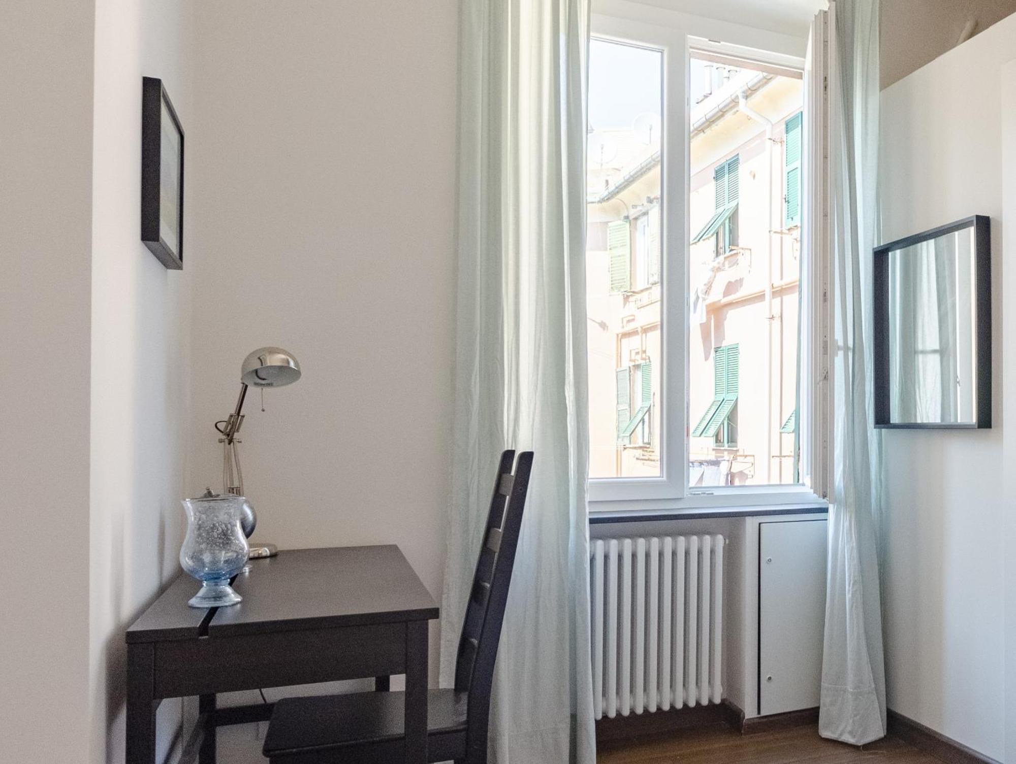 Joivy Spacious Family Apt For 4, In Carignano, Genova Eksteriør billede
